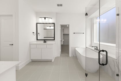 Valencia on The Lake - Photo 19