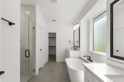 Valencia on The Lake - Photo 19