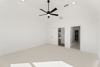 Valencia on The Lake - Photo 19