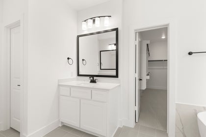 Valencia on The Lake - Photo 20