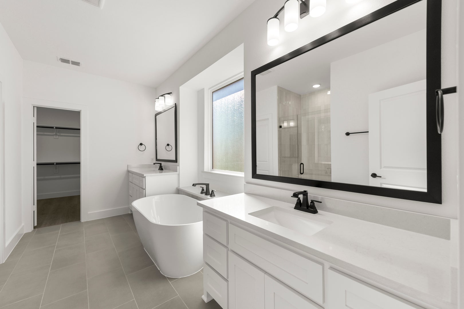 Valencia on The Lake - 20