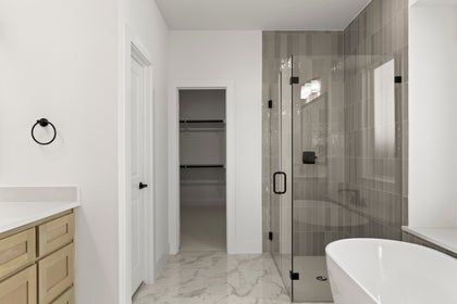 Valencia on The Lake - Photo 21