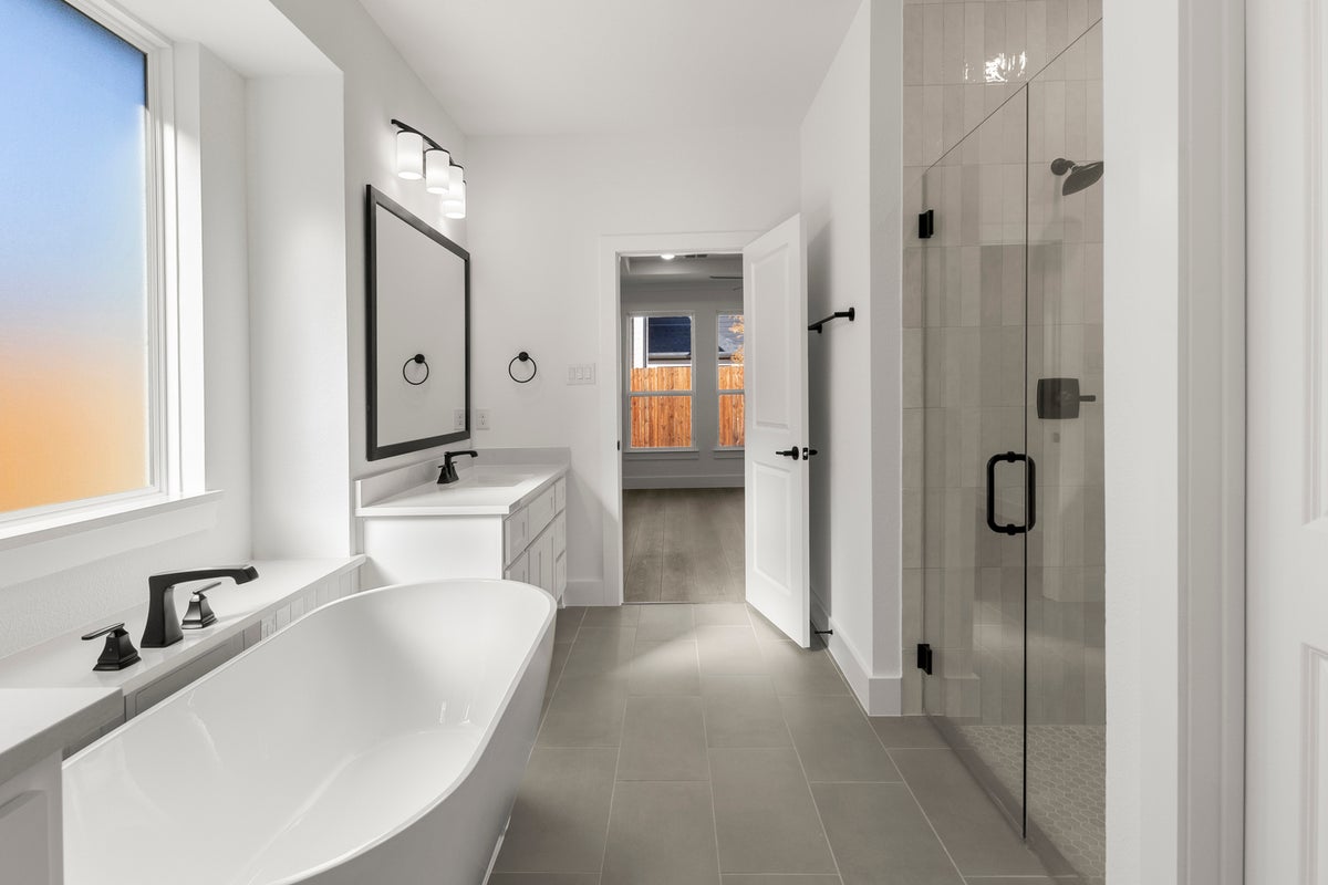 Valencia on The Lake - Photo 22