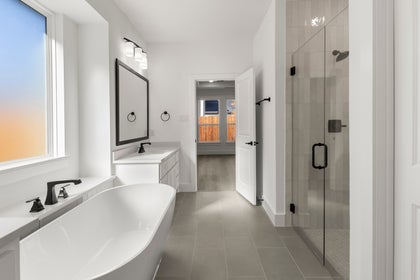 Valencia on The Lake - Photo 22