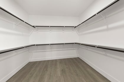 Valencia on The Lake - Photo 23