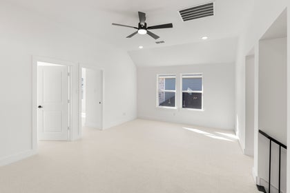 Valencia on The Lake - Photo 24