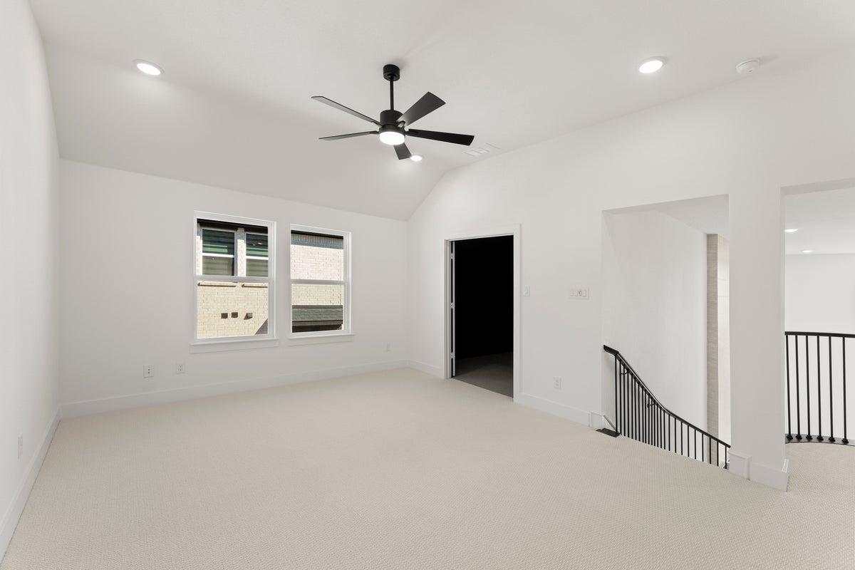 Valencia on The Lake - Photo 25