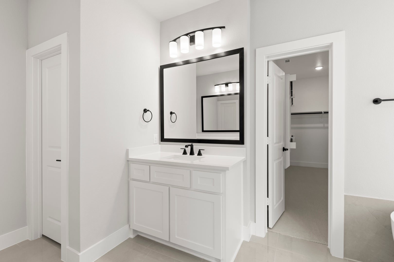 Valencia on The Lake - 20