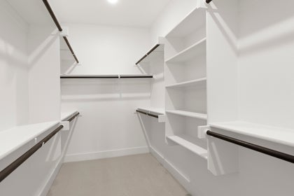 Valencia on The Lake - Photo 24