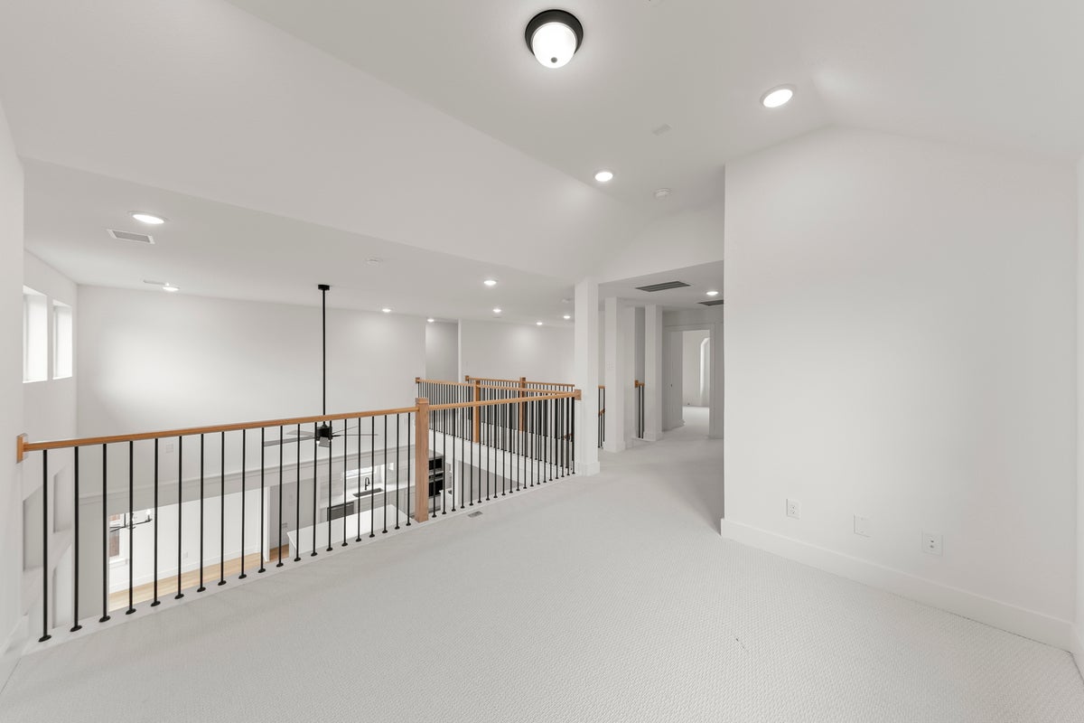 Villages of Creekwood - Photo 23