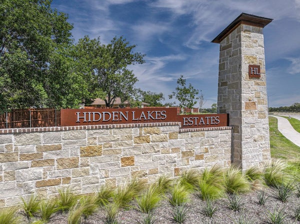 Hidden Lakes Estates