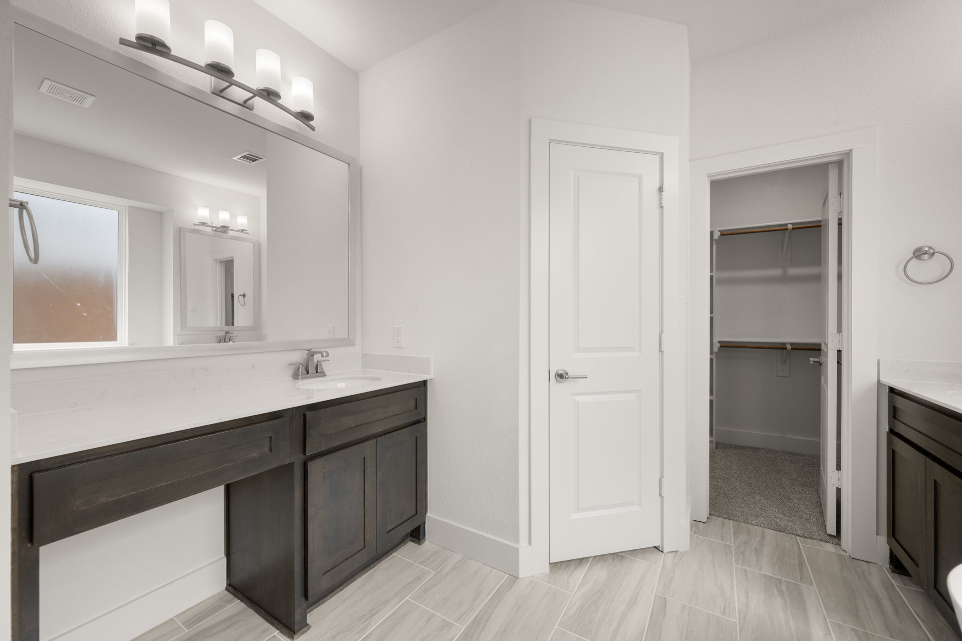 Primary • Suite • Front