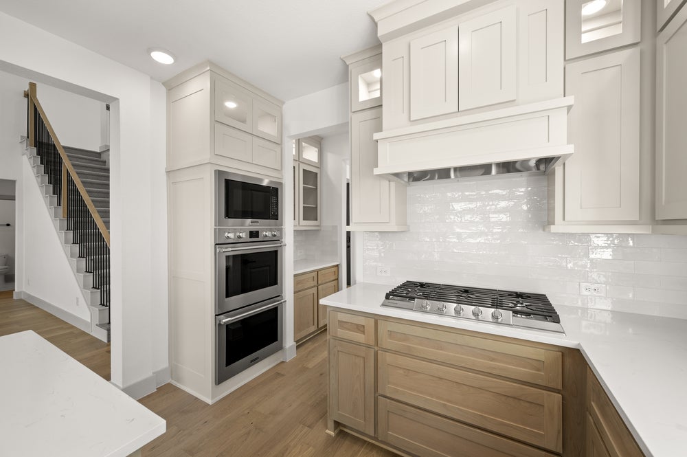 Kitchen • Entry