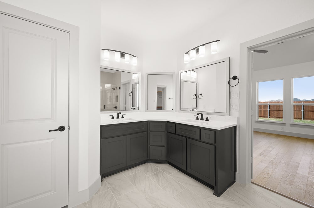 Primary • Entry • Bath