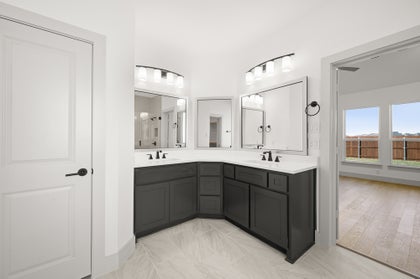 Primary • Entry • Bath