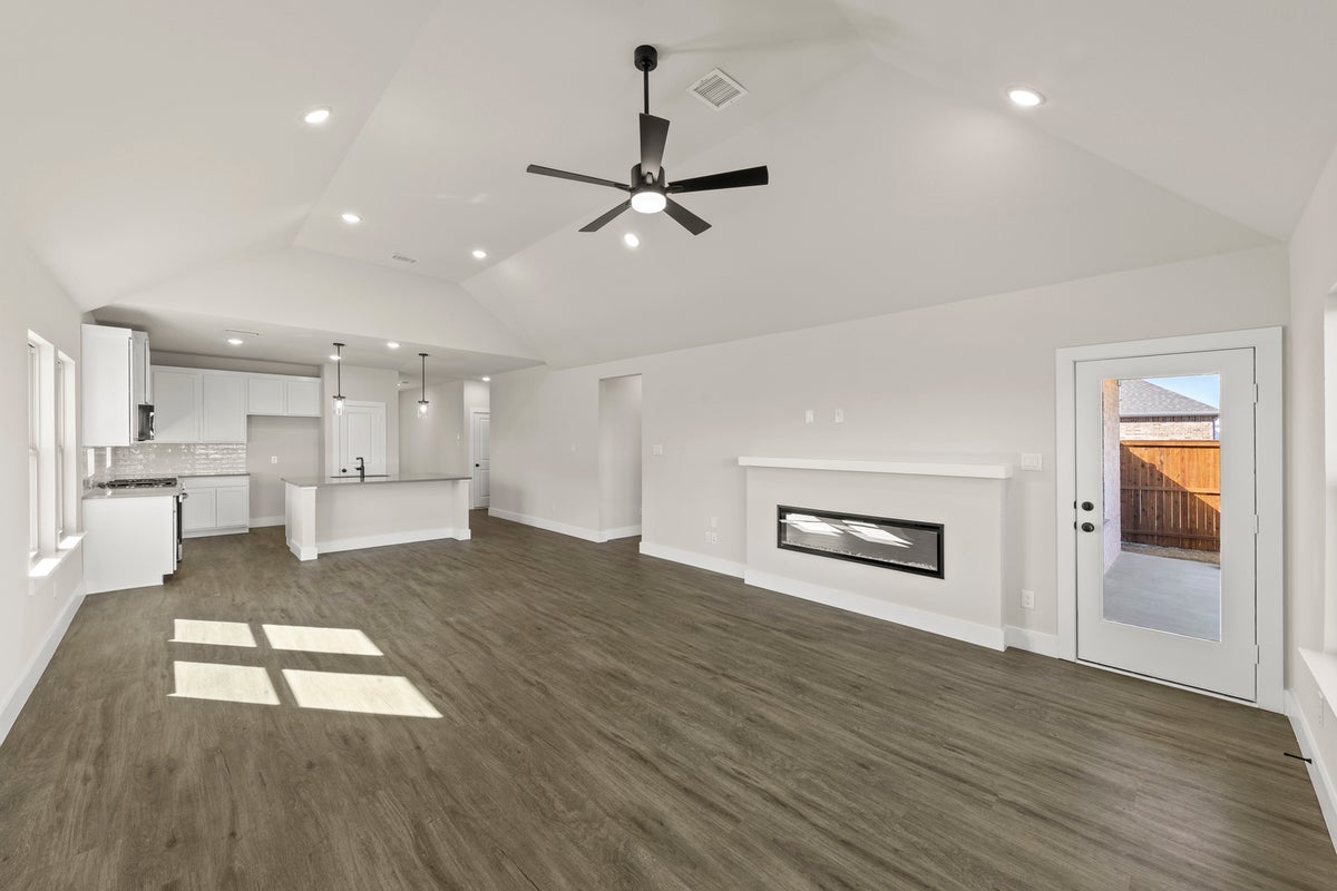 Las Lomas - Photo 17