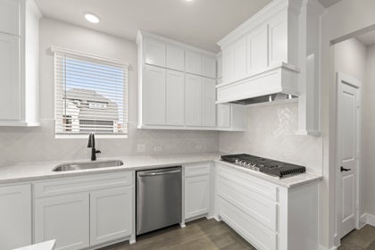 Sutton Fields - Photo 14