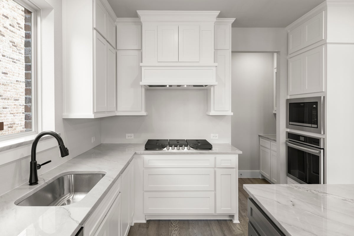 Sutton Fields - Photo 14