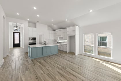 Valencia on The Lake - Photo 16