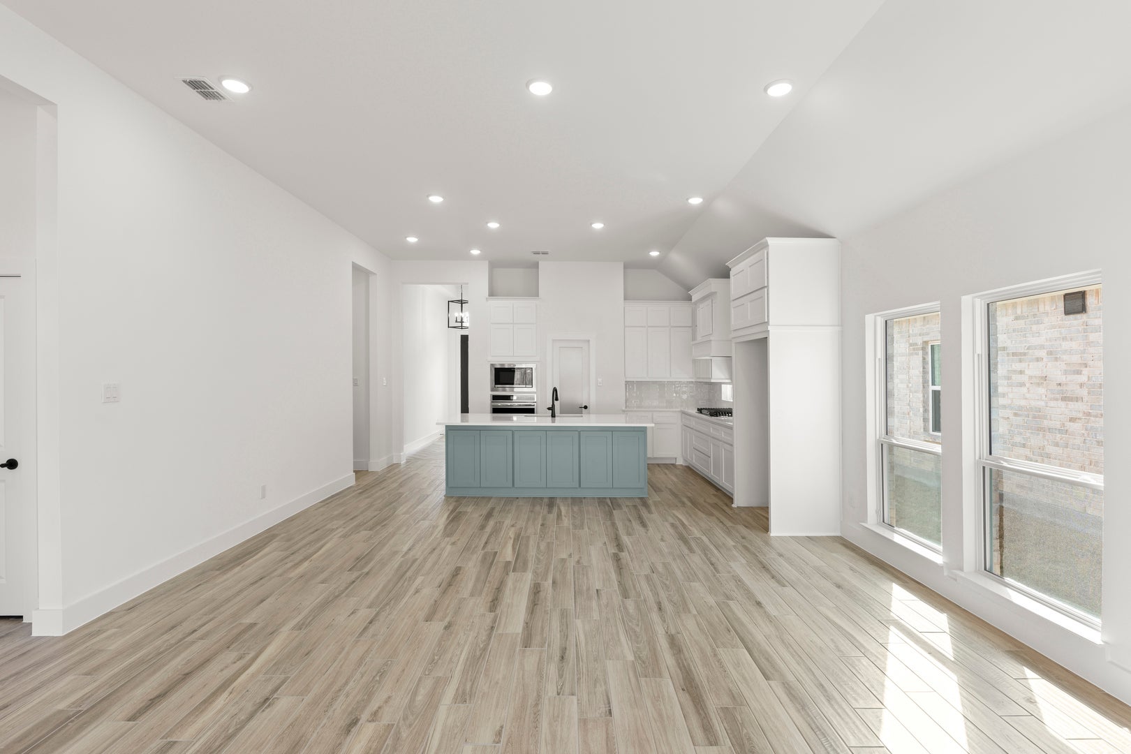 Valencia on The Lake - 17