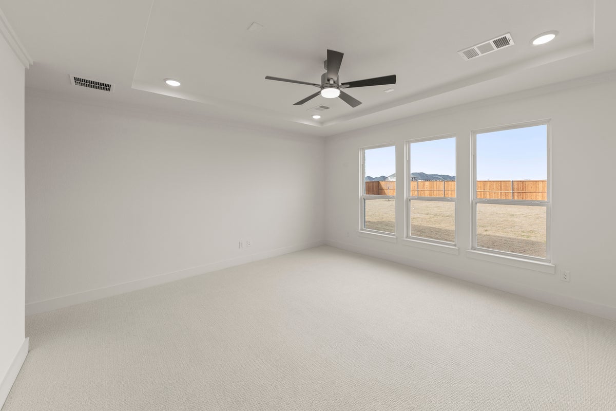 Sutton Fields - Photo 17