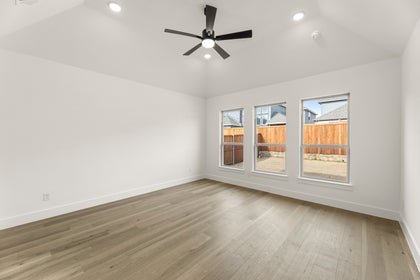 Sutton Fields - Photo 17