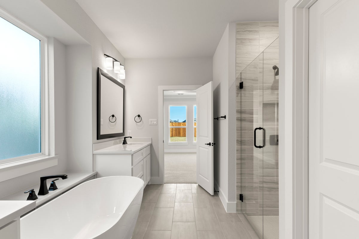 Valencia on The Lake - Photo 22