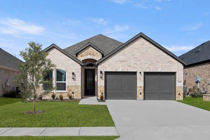 Valencia on The Lake - Photo 01