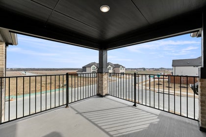 Sutton Fields - Photo 03