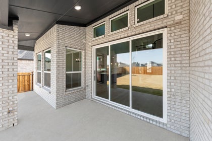 Valencia on The Lake - Photo 04