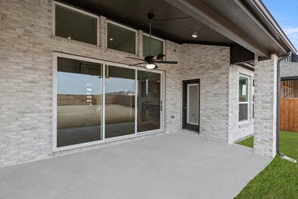 Sutton Fields - Photo 03