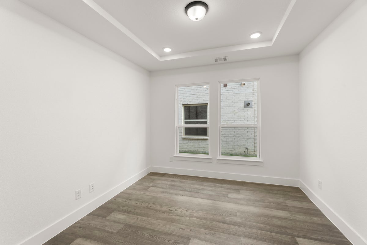 Sutton Fields - Photo 06