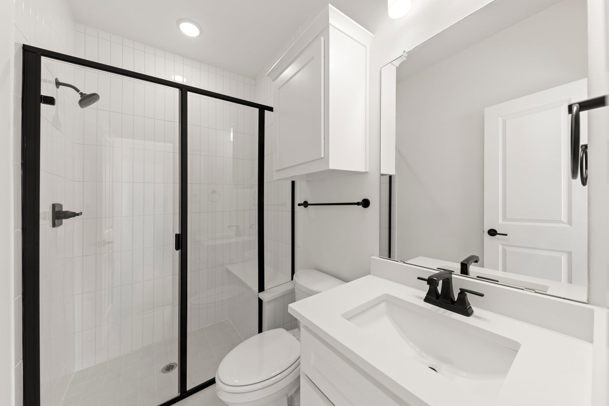 Valencia on The Lake - Photo 07