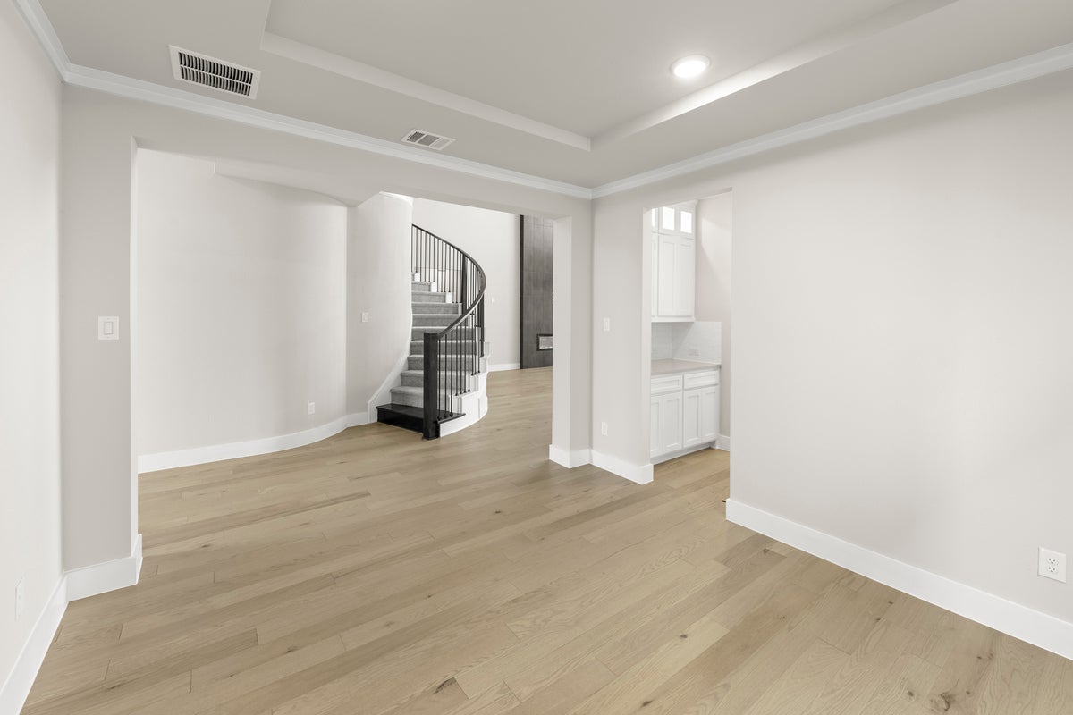 Sutton Fields - Photo 08