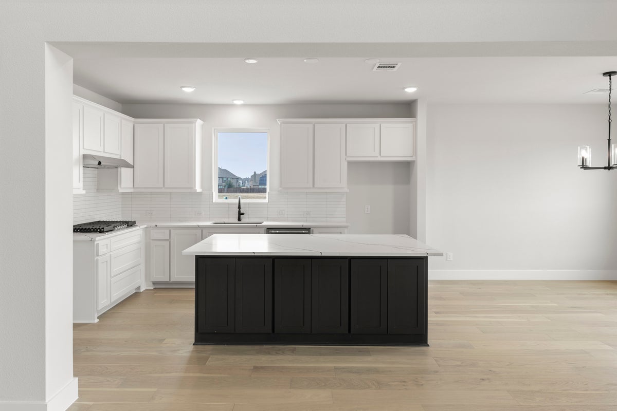 Sutton Fields - Photo 10