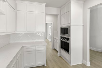 Valencia on The Lake - Photo 13