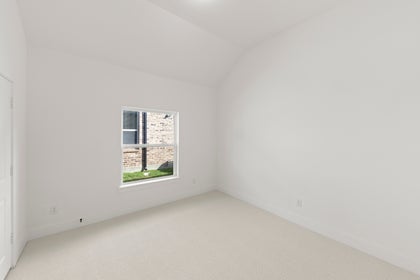 Valencia on The Lake - Photo 10