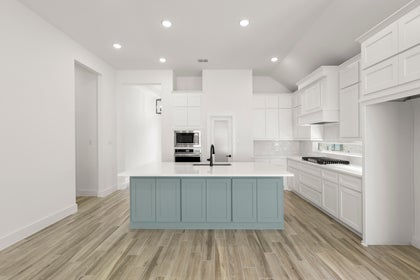 Valencia on The Lake - Photo 12