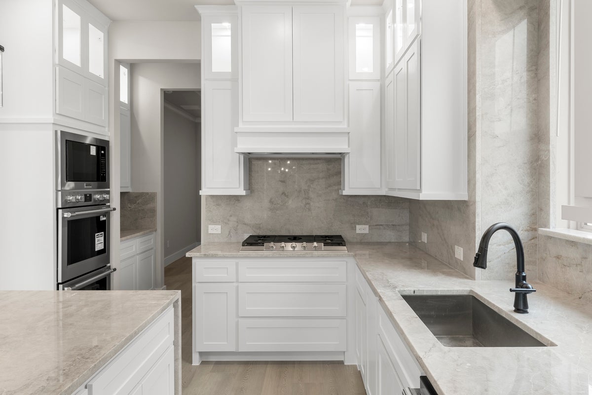 Cambridge Estates - Harwood - Photo 15