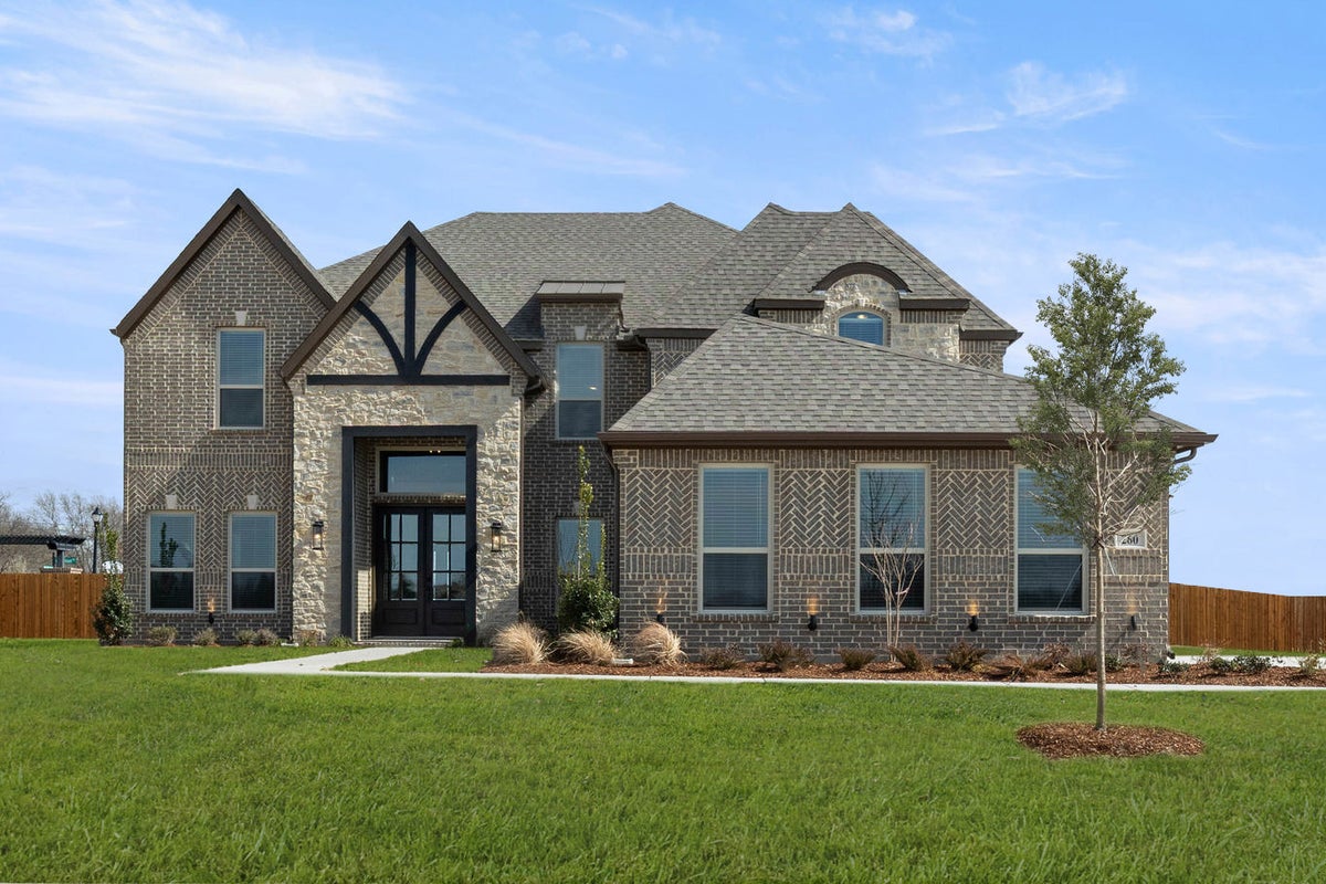 Broadmoor Estates - Photo 01