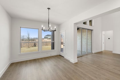 Valencia on The Lake - Photo 15