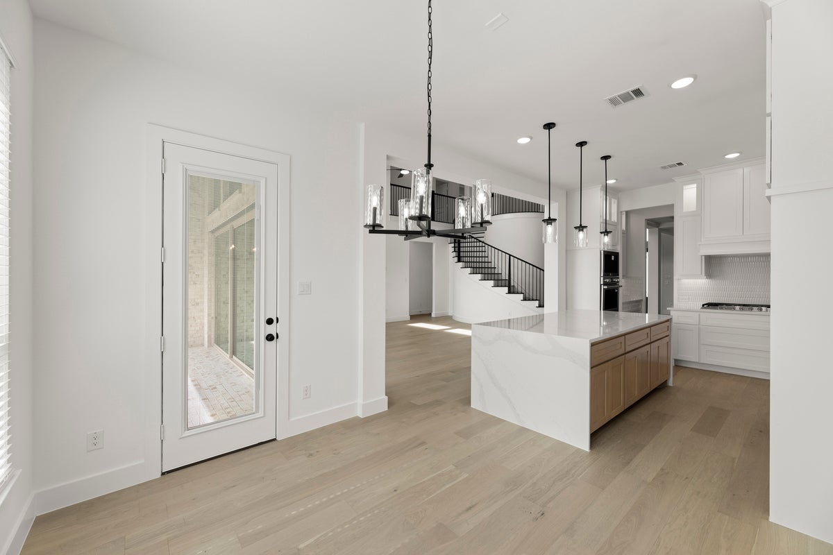 Cambridge Estates - Harwood - Photo 16