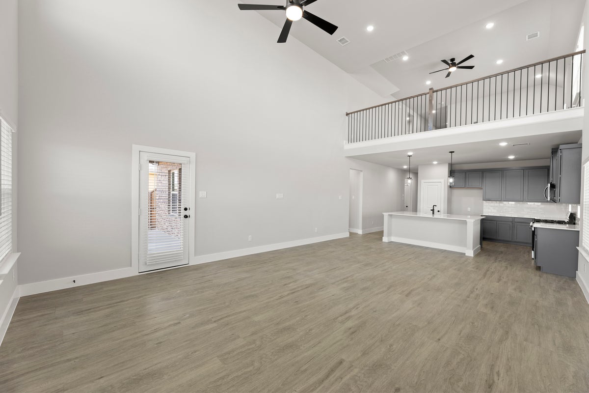 Las Lomas - Photo 18