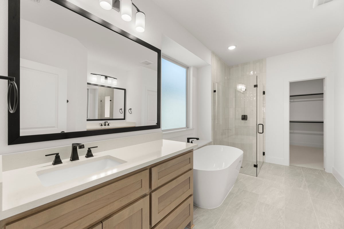 Valencia on The Lake - Photo 19