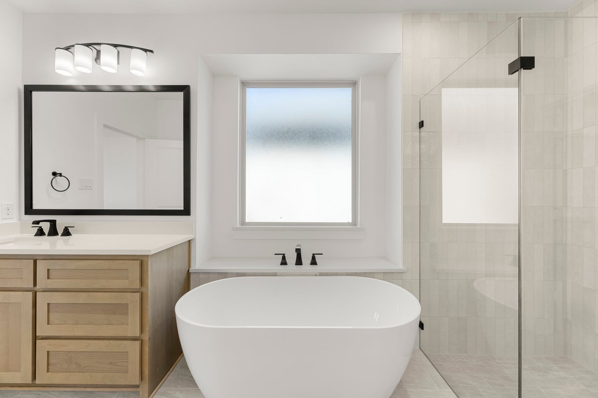 Valencia on The Lake - Photo 20