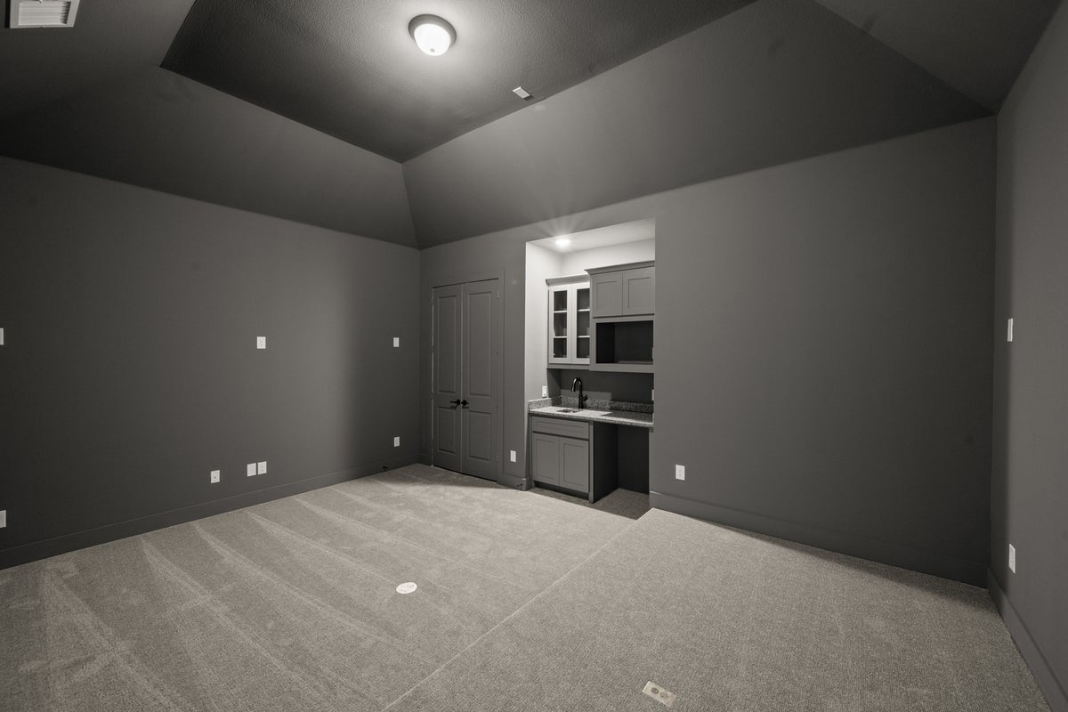 Broadmoor Estates - Photo 21