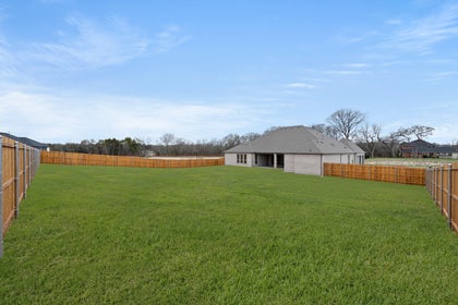 Broadmoor Estates - Photo 05