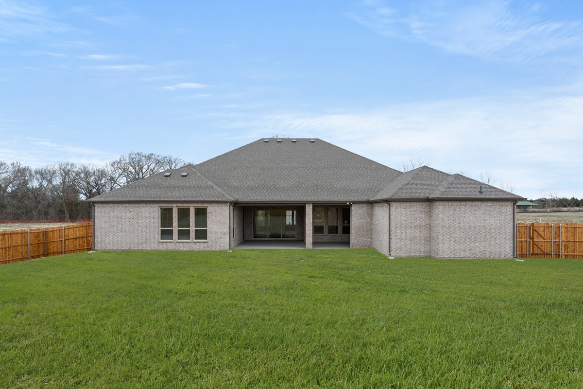 Broadmoor Estates - Photo 04