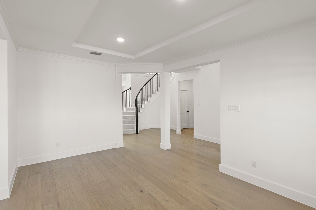 Woodcreek - Photo 08