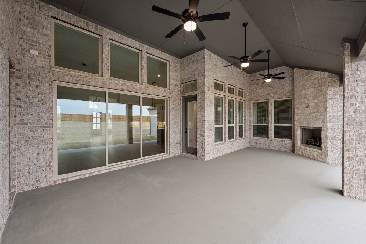 Broadmoor Estates - Photo 03